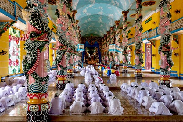 Cao Dai (Sud du Vietnam) - À l'intérieur du temple