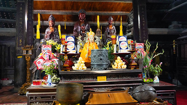 Pagode du Maitre/ Vietnam Exploration Pagode du Maitre/ Vietnam Exploration