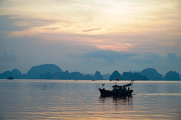 Baie de Lan Ha/ Vietnam exploration Baie de Lan Ha/ Vietnam exploration