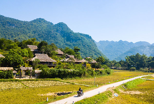 Maichau/Vietnamexploration Maichau/Voyagemotovietnam/Vietnamexploration