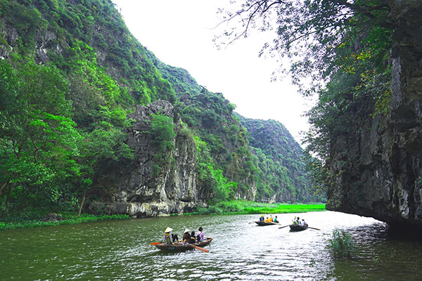Tam coc/ Vietnam exploration Tam coc/ Vietnam exploration