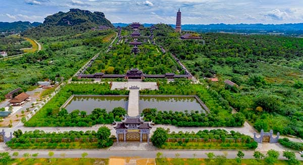 Pagode de Bai Dinh/ Vietnam exploration