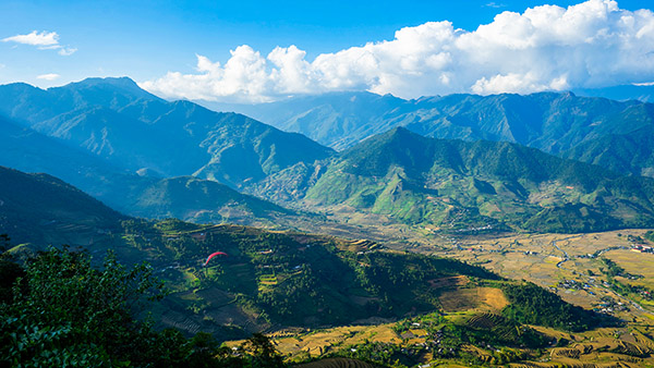 Voyage à Moto au Vietnam : L’Incontournable Col de Khau Pha