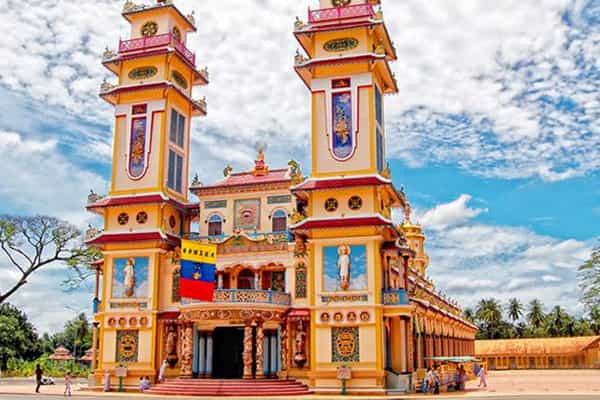 TEMPLE CAO DAI – SUD DU VIETNAM